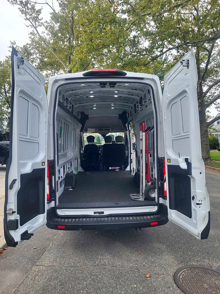 2024 Ford Transit 350 Van